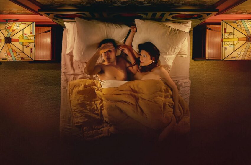  Dos desconocidos se despiertan con sus abdómenes cosidos en ‘Two’ de Netflix