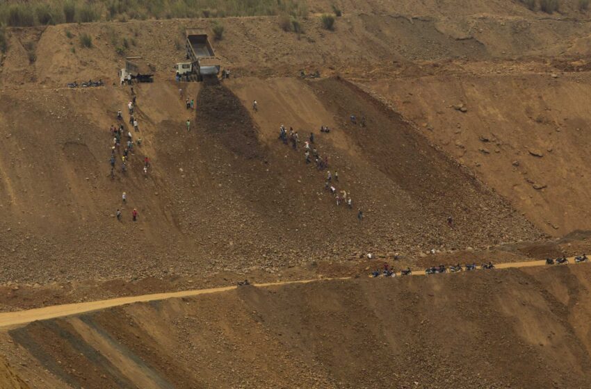  Un desprendimiento de tierra en una zona minera de Myanmar deja decenas de desaparecidos