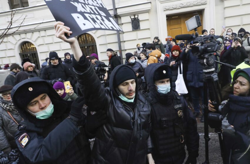  Un tribunal ruso ordena el cierre de un reconocido grupo de derechos