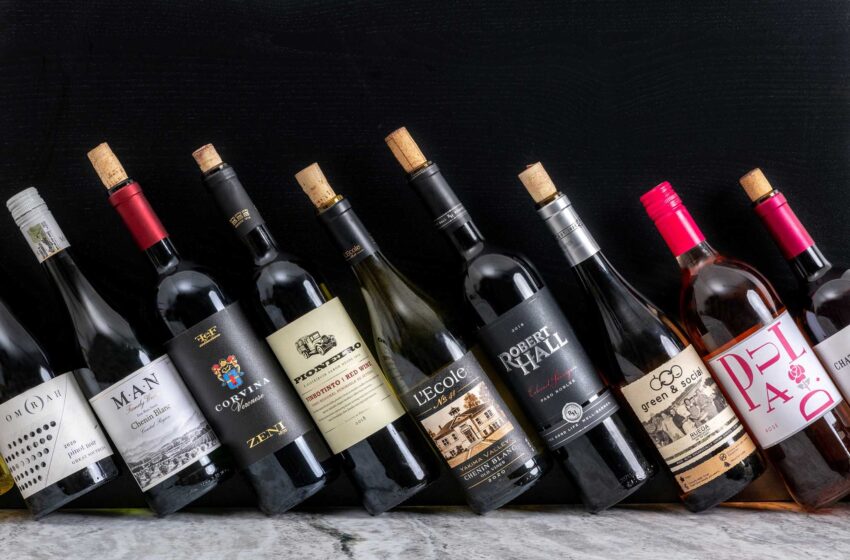  Una mezcla roja compleja de $ 12 de Portugal encabeza nuestra lista de los 12 mejores vinos de ganga de 2021