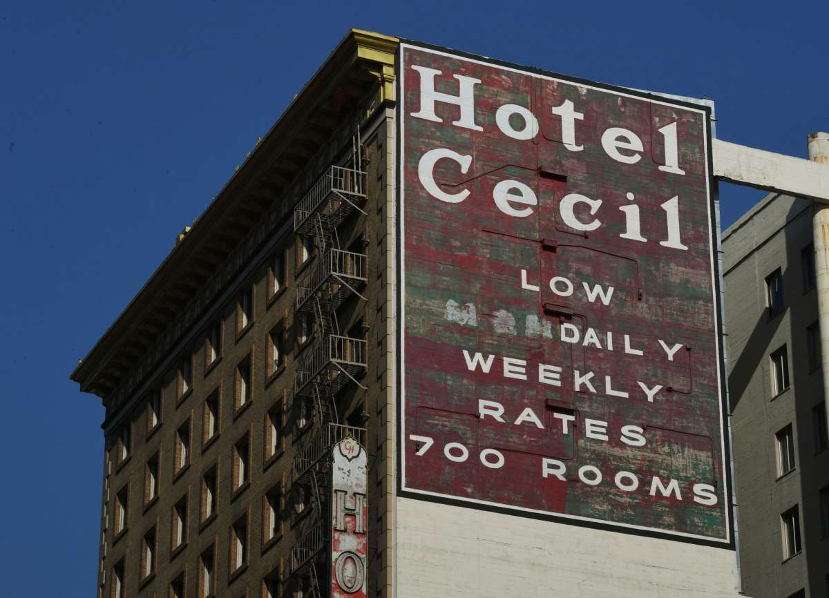 Una vista del Hotel Cecil en el centro de Los Ángeles en 2017.