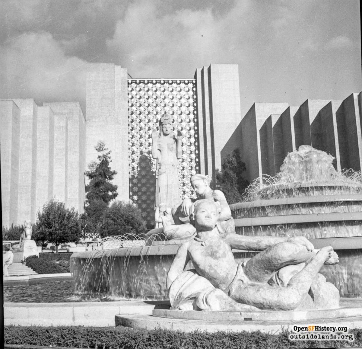 Una vista de la Exposición Internacional Golden Gate en Treasure Island, cortesía de OpenSFHistory.org.