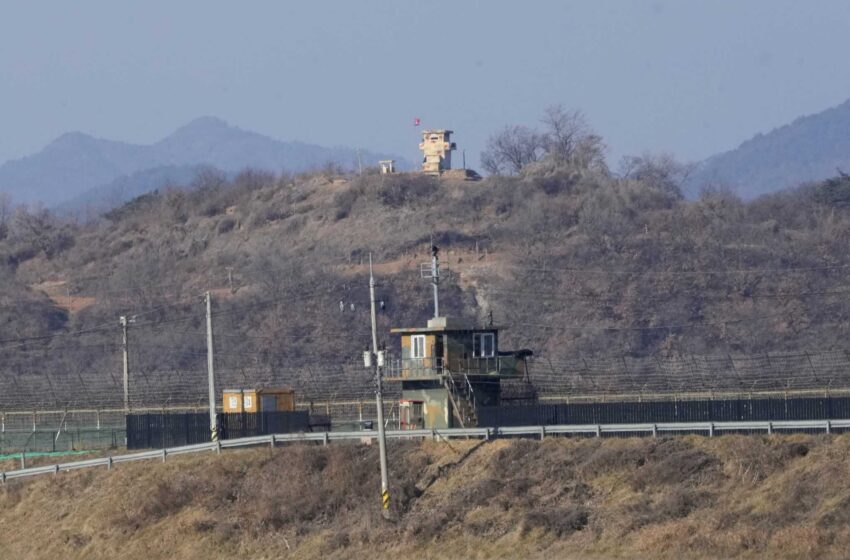  Corea del Sur: Una persona no identificada cruza la frontera con Corea del Norte