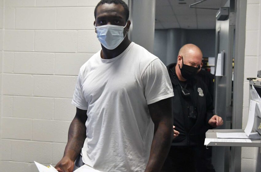  El linebacker de los Kansas City Chiefs, Gay, fue arrestado por un delito menor