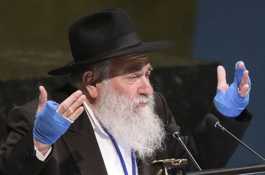  El rabino herido en el tiroteo de la sinagoga es condenado por fraude