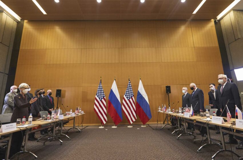  Kremlin: No hay mucho optimismo tras las conversaciones entre Rusia y EEUU sobre Ucrania