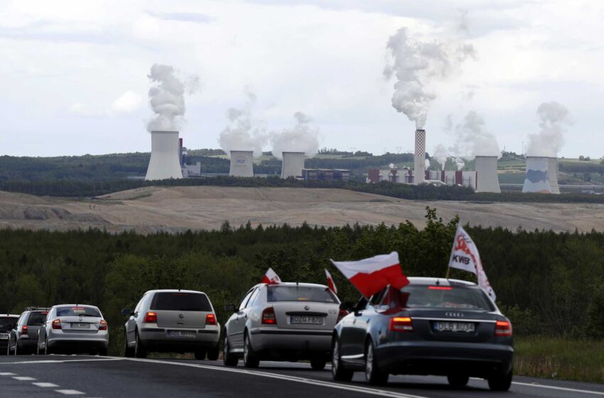  Polonia retira a su embajador en Praga por sus comentarios sobre la mina de carbón