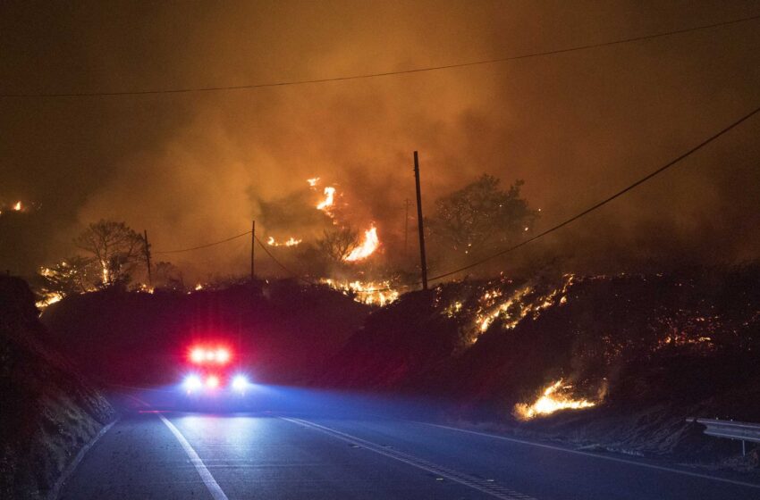  Un incendio forestal en el Big Sur de California obliga a realizar evacuaciones