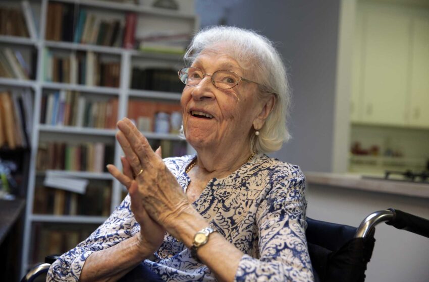  Carmen Herrera, artista abstracta de origen cubano, muere a los 106 años