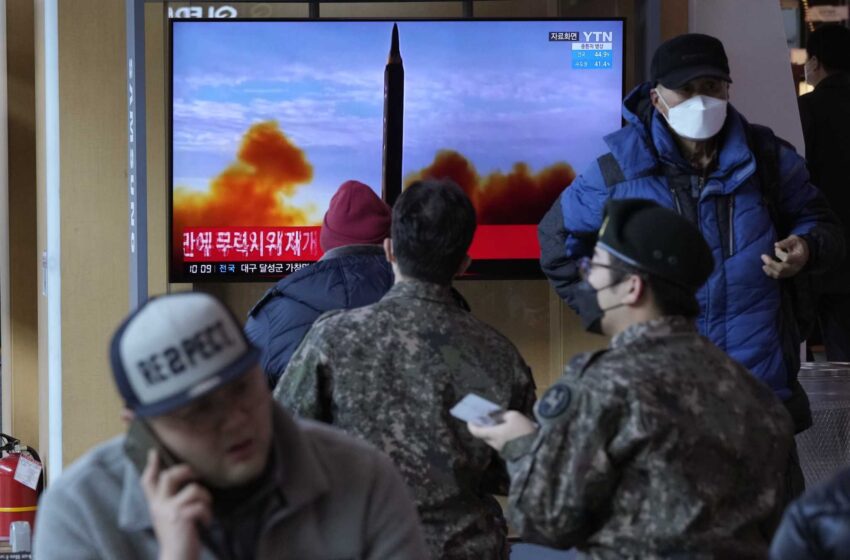  Corea del Norte dispara al mar un supuesto misil balístico