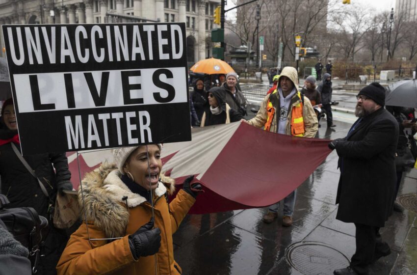  Los trabajadores de NYC se enfrentan al despido por no seguir el mandato de las vacunas