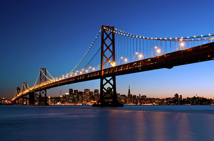  Un espectáculo pirotécnico ilegal detiene el tráfico en el puente de la bahía de San Francisco