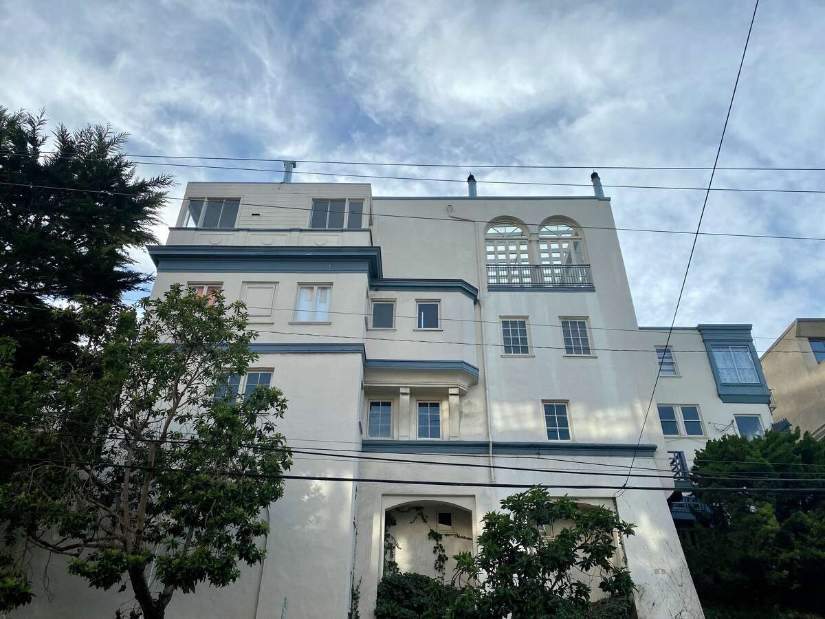 1000 Lombard Street, San Francisco.