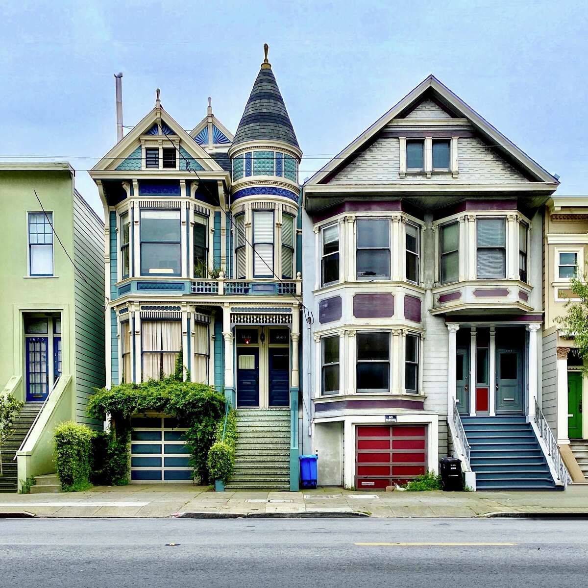 Julie Gebhardt captura la belleza arquitectónica de San Francisco en su Instagram @juliegeb.