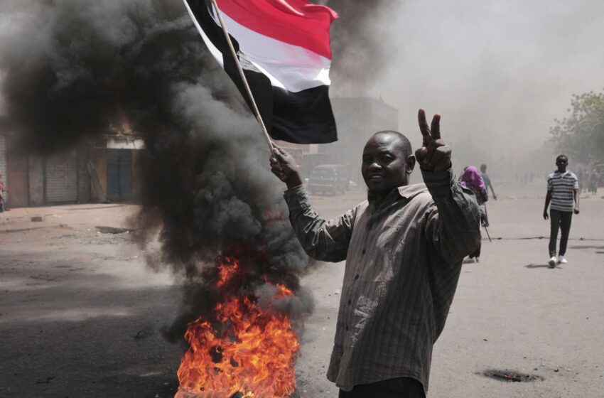  El líder de Sudán se encuentra en El Cairo para conversar con el presidente egipcio