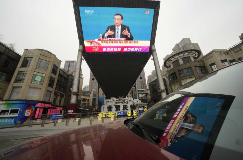  El primer ministro Li ofrece la ayuda de China para la “grave” situación de Ucrania