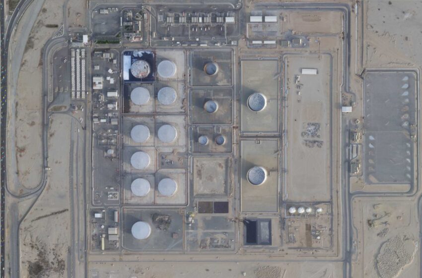  Las fotos de satélite muestran que los rebeldes de Yemen atacan de nuevo el sitio petrolero saudí