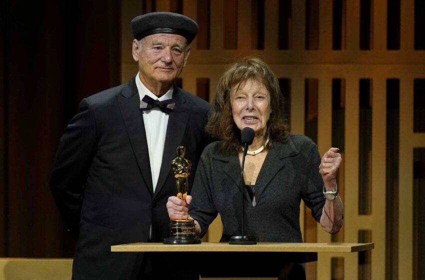  Los Oscars celebran a May, Jackson, Ullmann y Glover
