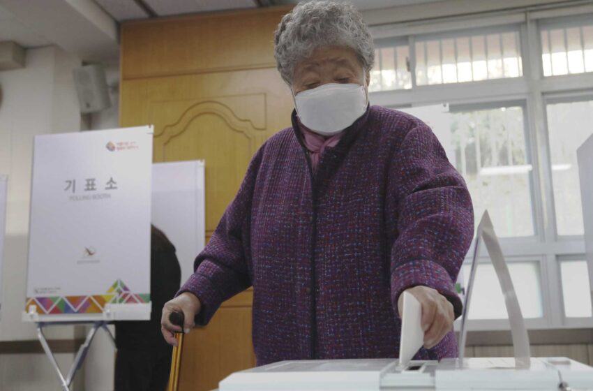  Los surcoreanos votan por el presidente en unas elecciones ajustadas y amargas