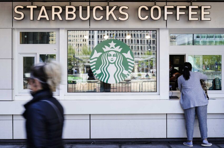  Los trabajadores de Starbucks de otras 3 tiendas de NY votan a favor de la sindicalización