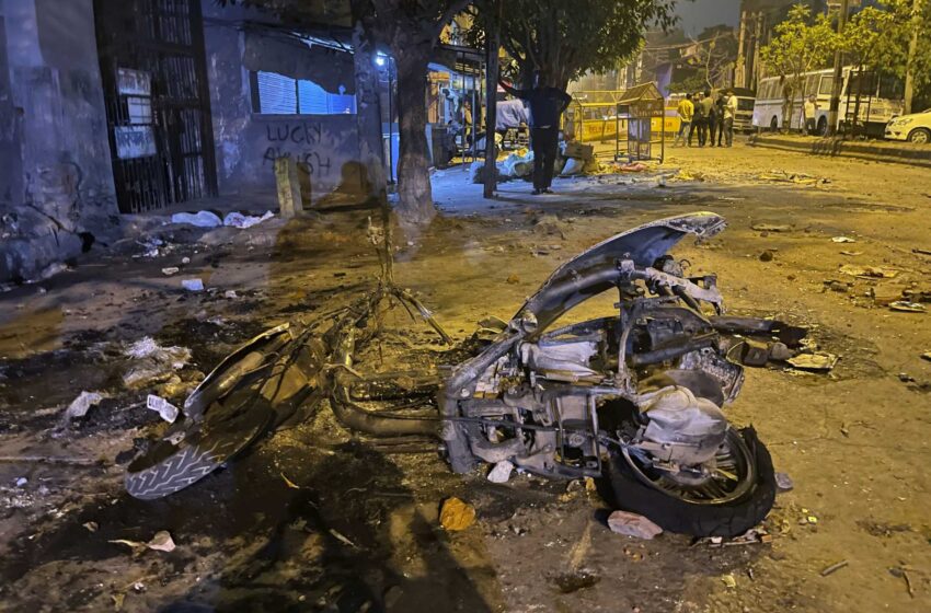 14 detenidos tras la violencia comunal en la capital india