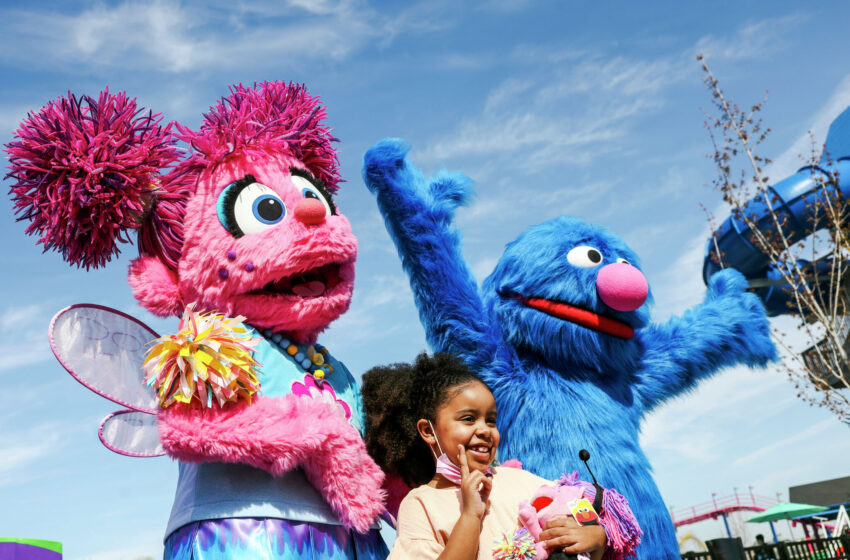  El parque temático ‘Sesame Street’ de California acaba de abrir y las reseñas están en