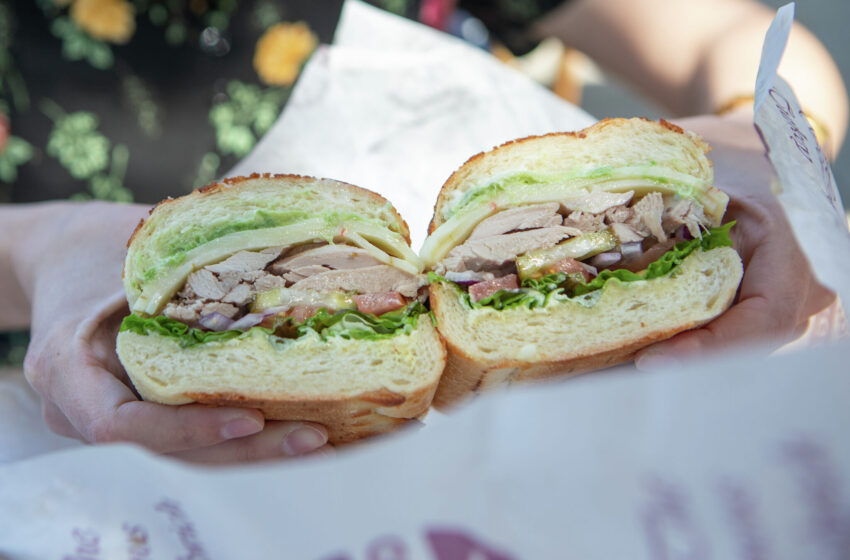  Cómo el ‘sándwich de pavo mundialmente famoso’ de Arguello Market se convirtió en un favorito de culto en San Francisco