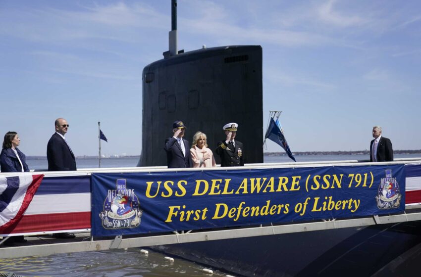  Biden dice que el submarino que encargó mejorará la seguridad de EEUU