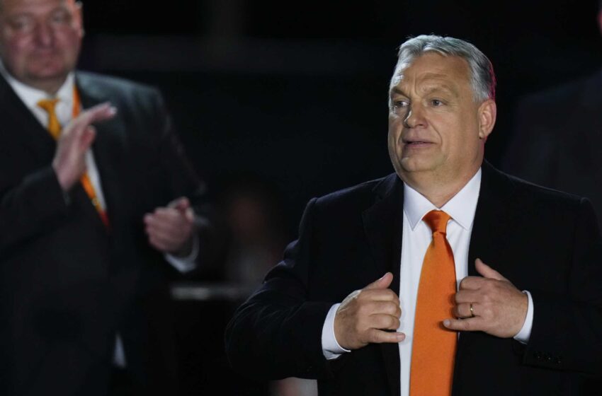  El húngaro Orban es popular en su país, pero está aislado en el extranjero tras su victoria