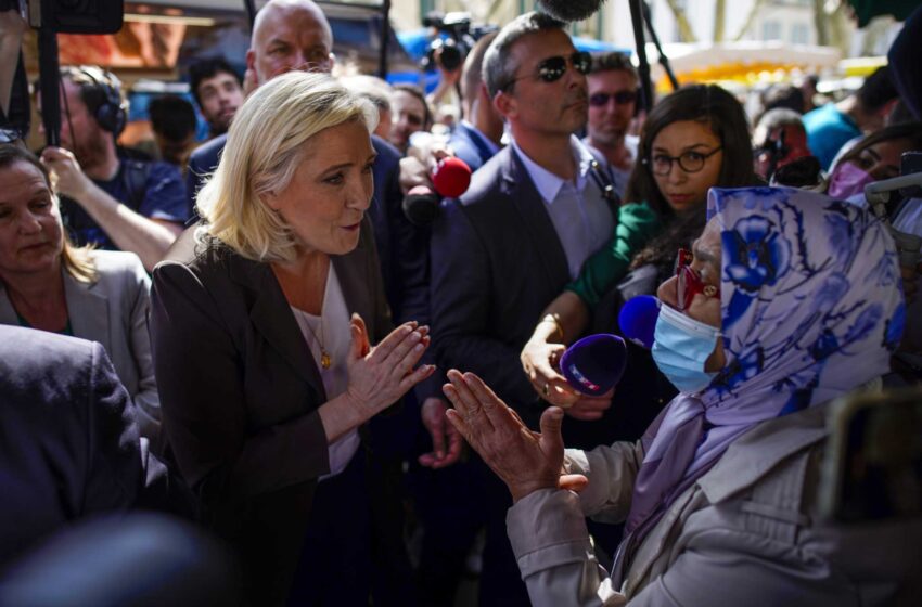  La campaña presidencial francesa pone de relieve los pañuelos musulmanes