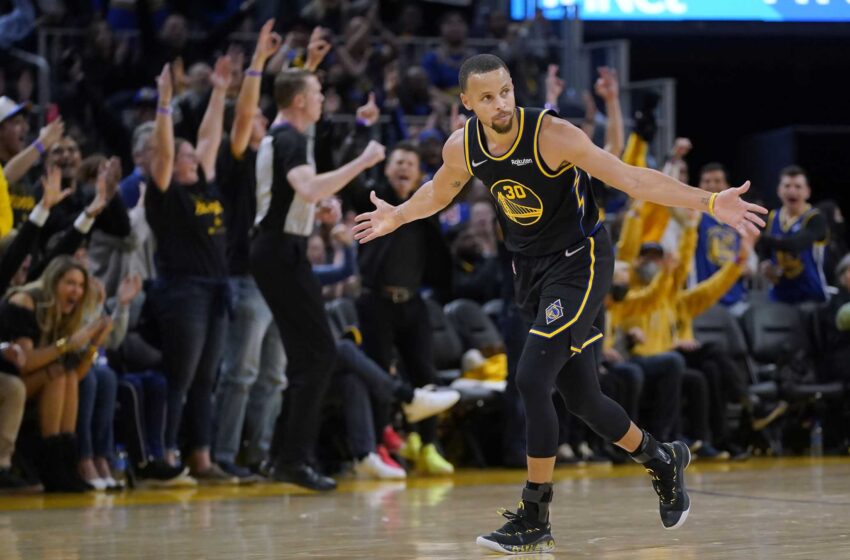  Poole brilla en su debut en los playoffs, Curry regresa con la victoria de los Warriors