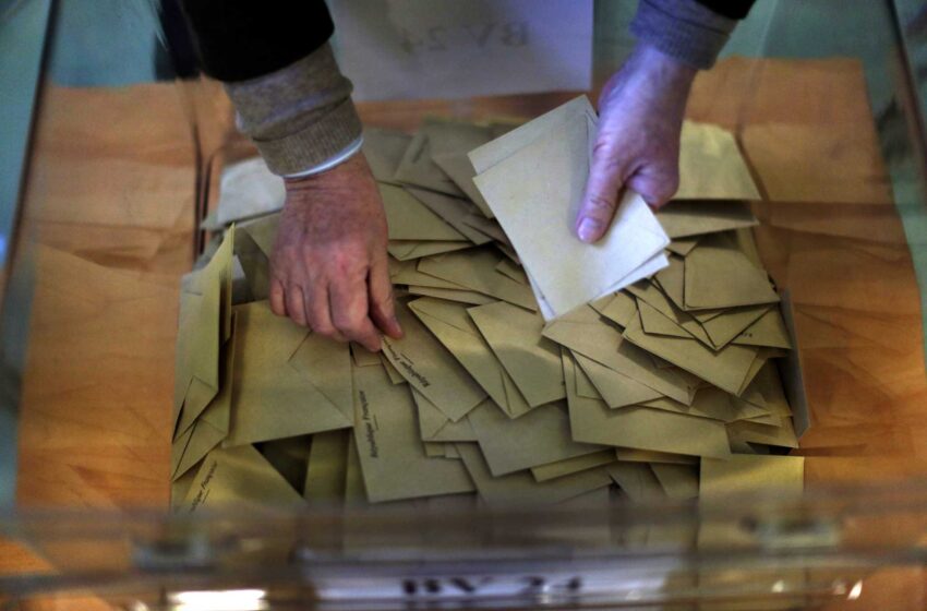  Votar en Francia: Votaciones en papel, en persona, con recuento manual