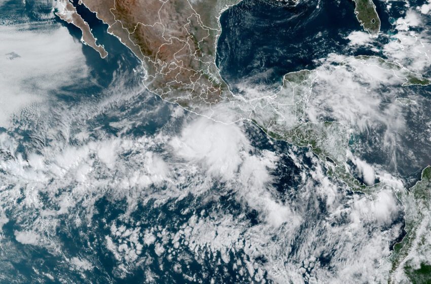  1 de 2022, el huracán Agatha se dirige a las ciudades turísticas de México