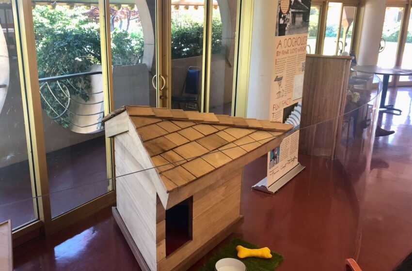  Frank Lloyd Wright una vez diseñó una caseta para perros y ahora está en exhibición en el condado de Marin