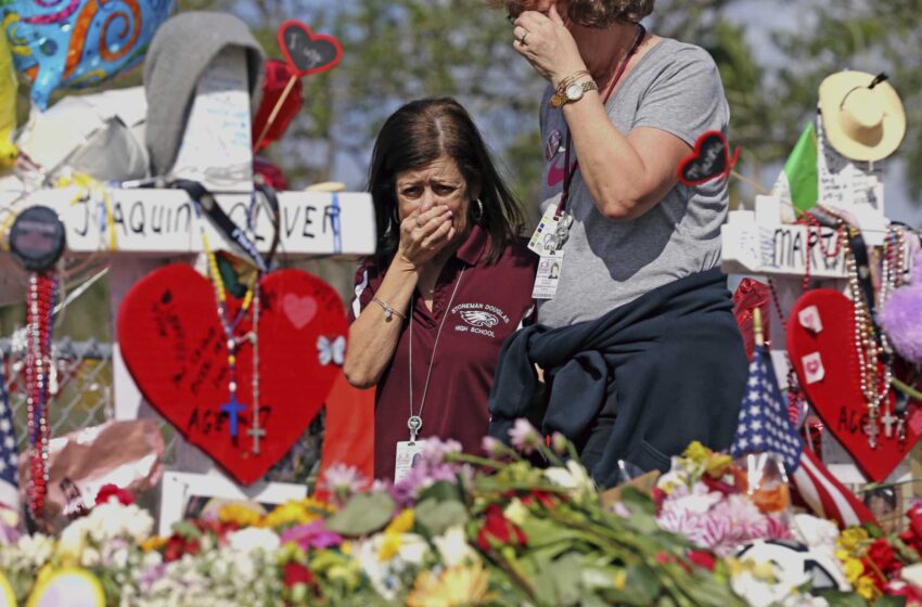  De Columbine a Robb, 169 muertos en tiroteos masivos en escuelas de EEUU
