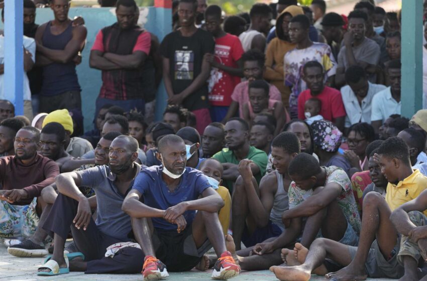  El barco con 842 haitianos que se dirigía a EEUU acaba en Cuba