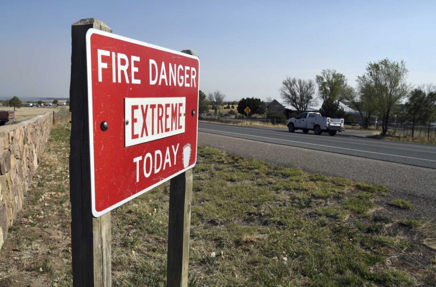  El gobernador de Nuevo México busca el estatus de catástrofe en EE.UU. por el incendio forestal