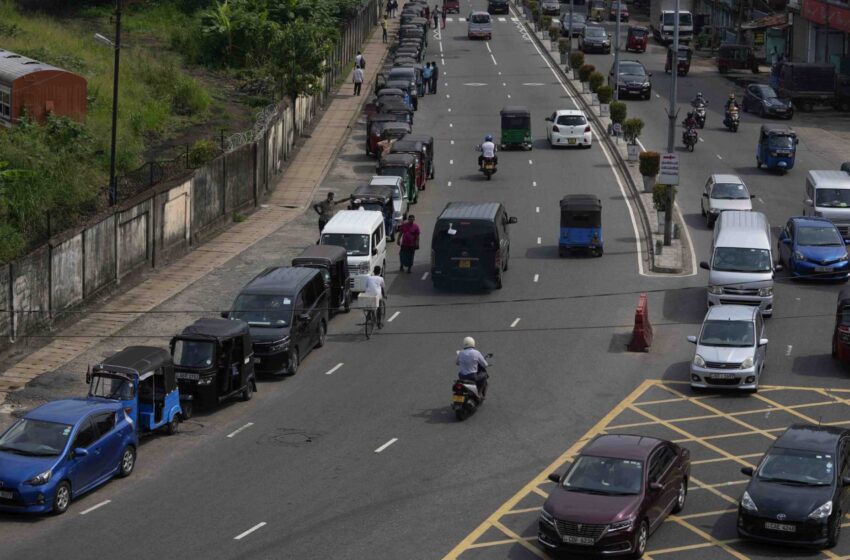  El gobierno de Sri Lanka gana la votación del Parlamento en medio de protestas