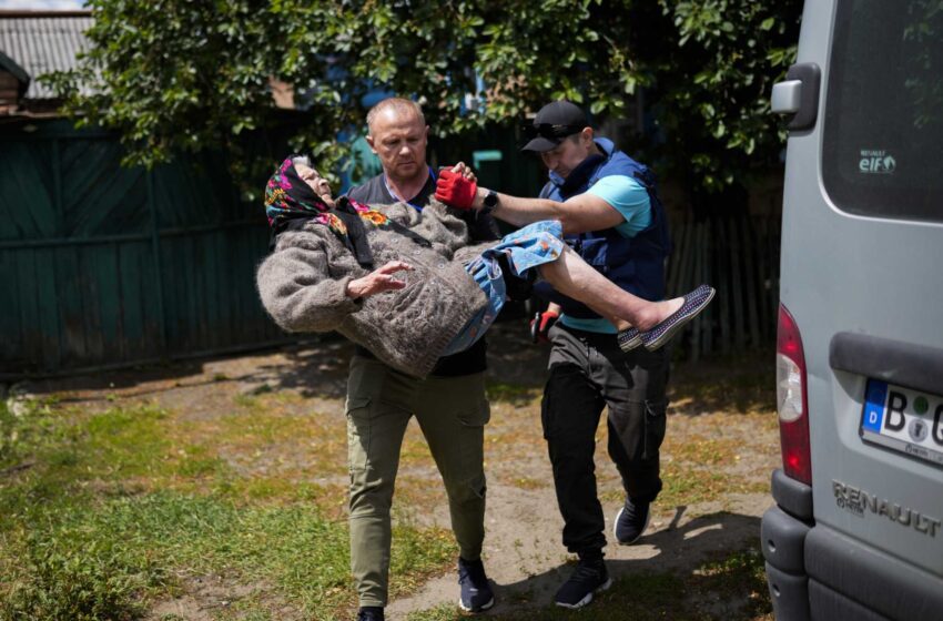  Huyendo de los rusos: Las evacuaciones son lentas, arduas y tensas