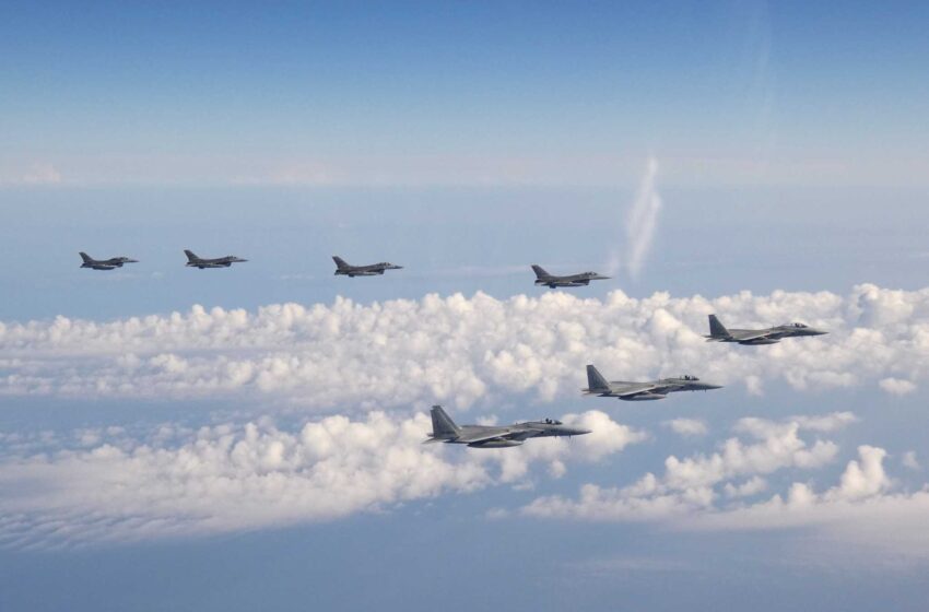  Japón y EE.UU. vuelan cazas después de un simulacro de China, misiles de Corea del Norte