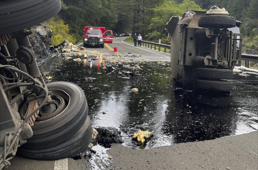  Un accidente de camión derrama ‘aglutinante de asfalto’ caliente en un bosque de California