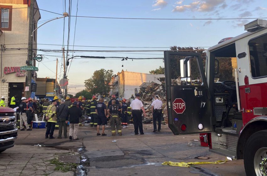  1 bombero muerto tras el derrumbe de un edificio en Filadelfia