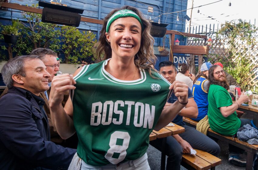  Un despacho de Connecticut Yankee, el bar más bostoniano de San Francisco, para el Juego 3 Warriors-Celtics