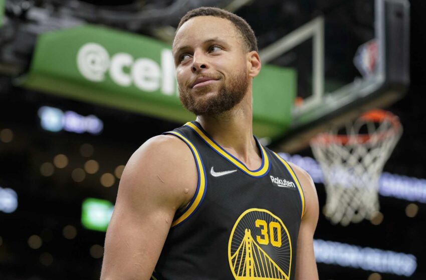  Curry anota 43 para vencer a Boston y los Warriors empatan las Finales de la NBA 2-2