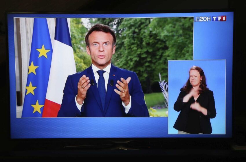  El francés Macron se ofrece a pactar tras la pérdida del Parlamento