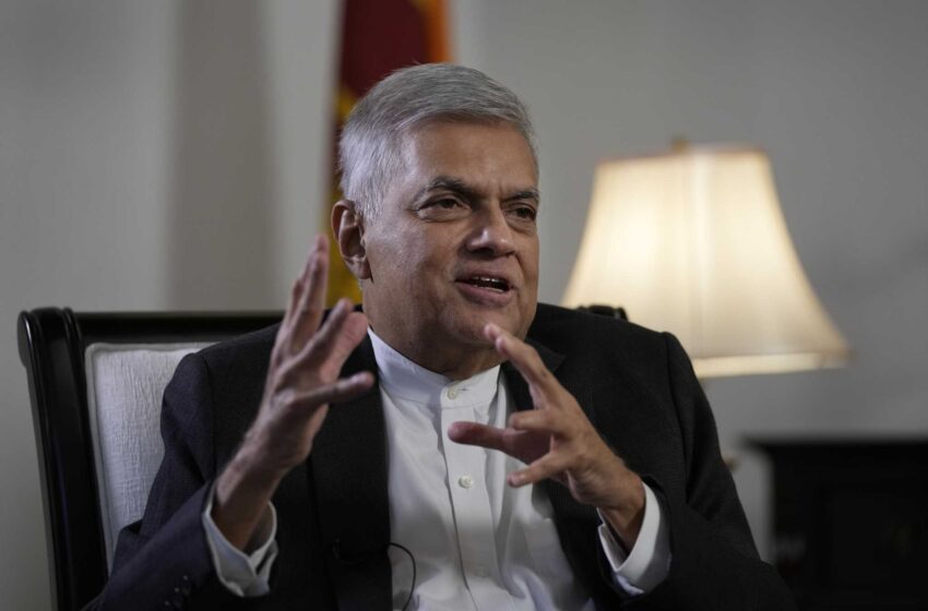  La entrevista de AP: El primer ministro de Sri Lanka dice que está abierto al petróleo ruso