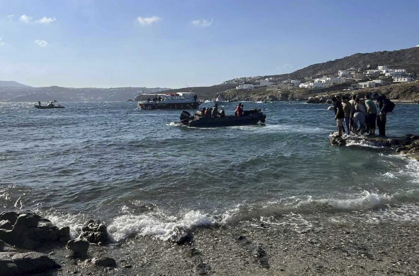  Los guardacostas griegos rescatan a 108 inmigrantes; 4 desaparecidos