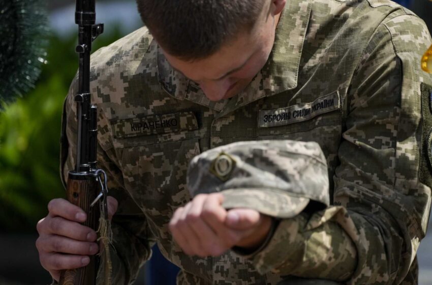 Mientras Ucrania pierde tropas, ¿cuánto tiempo podrá mantener la lucha?