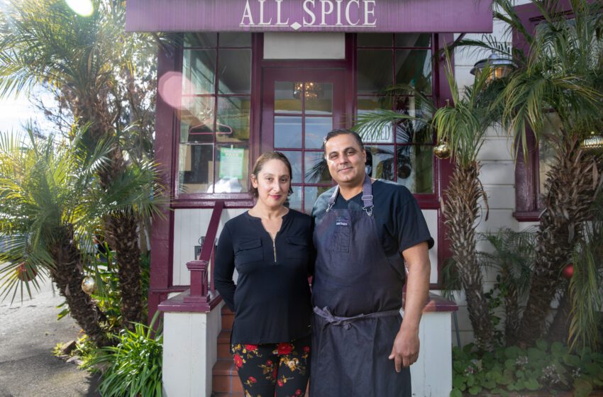  Pilot Light Cafe ofrece una experiencia gastronómica pasada en Half Moon Bay