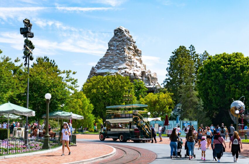  Se suponía que el Matterhorn de Disneyland estaba hecho de dulces